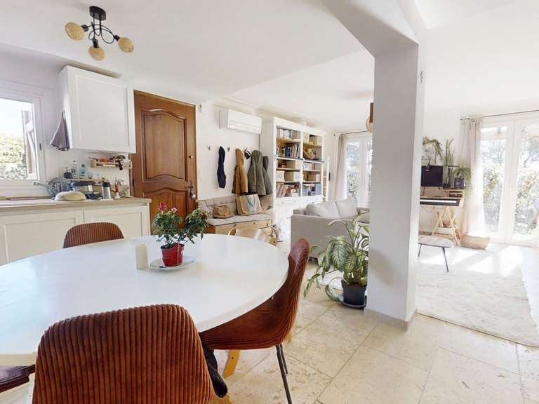 Maison Six-Fours-les-Plages - 3 chambres - 90m²