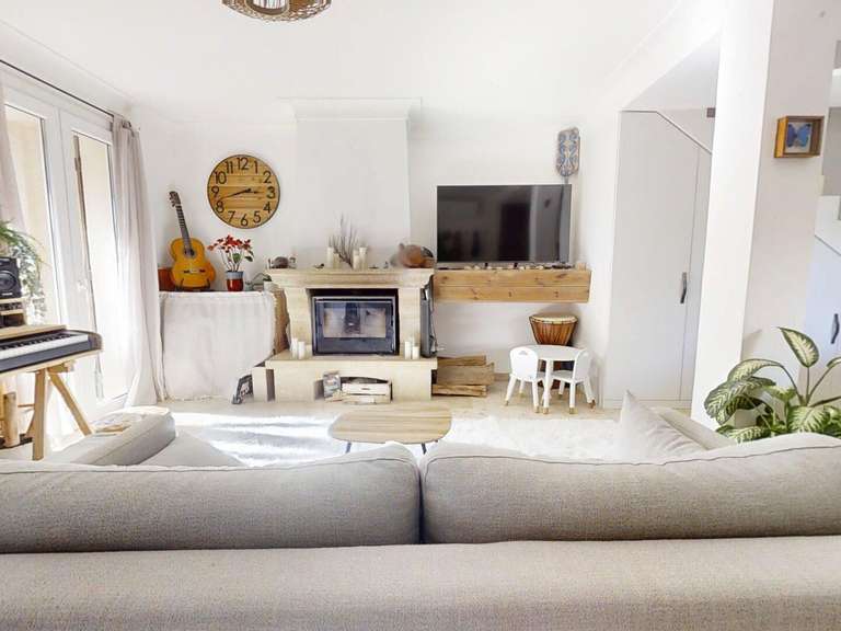 Maison Six-Fours-les-Plages - 3 chambres - 90m²