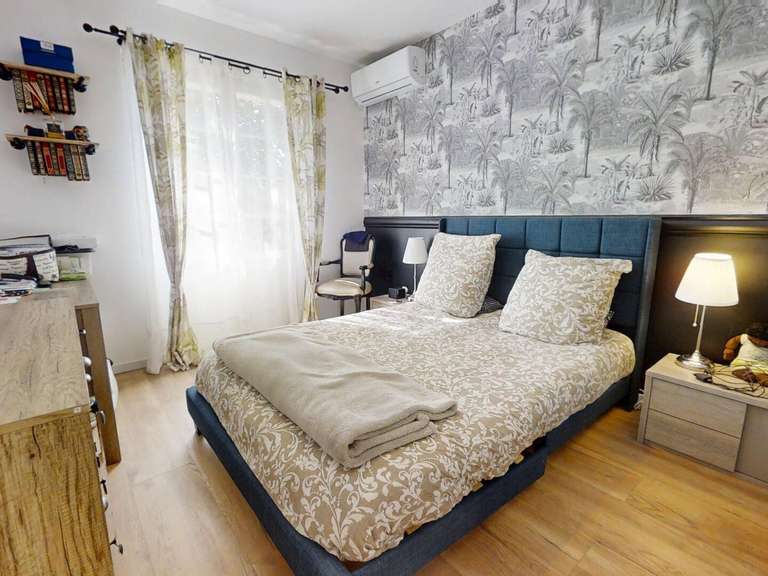 House Six-Fours-les-Plages - 3 bedrooms - 92m²