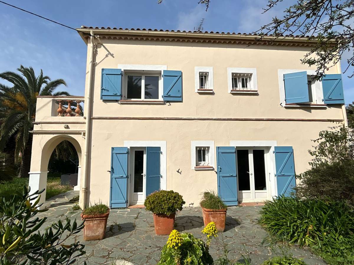 House Six-Fours-les-Plages