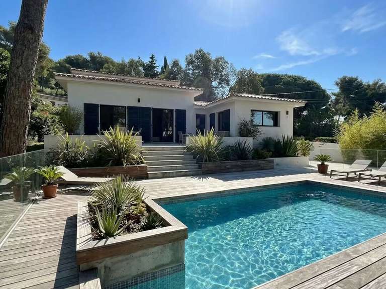 Maison Six-Fours-les-Plages - 4 chambres - 170m²