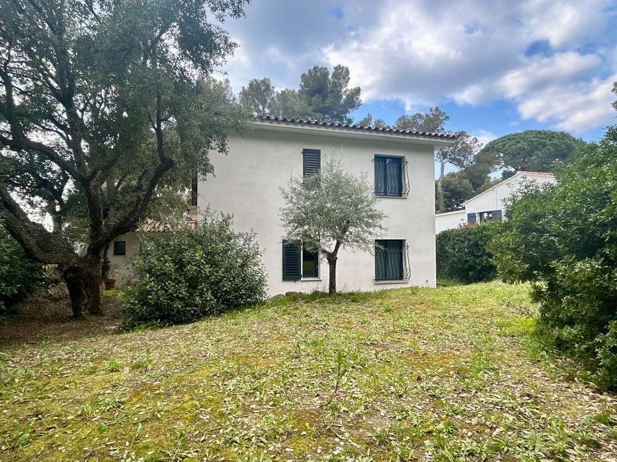 House Six-Fours-les-Plages