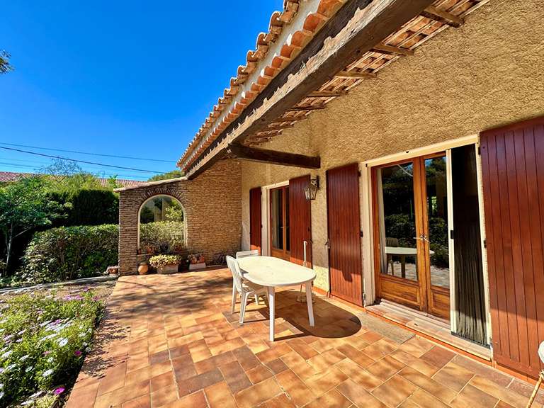 Maison Six-Fours-les-Plages - 3 chambres - 150m²