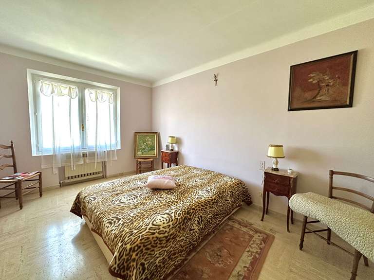 Maison Six-Fours-les-Plages - 3 chambres - 150m²