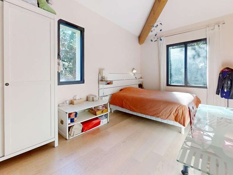 House Six-Fours-les-Plages - 4 bedrooms - 170m²