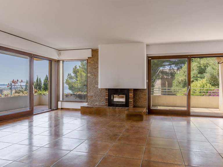 Maison Six-Fours-les-Plages - 200m²