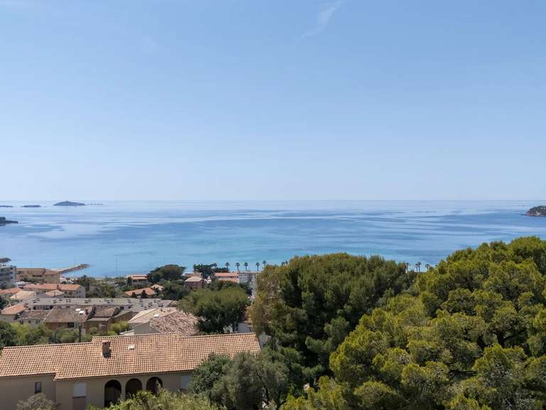 Maison Six-Fours-les-Plages - 200m²