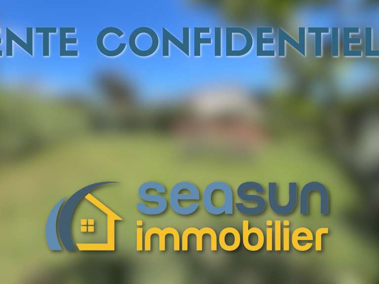 House Six-Fours-les-Plages - 4 bedrooms - 140m²