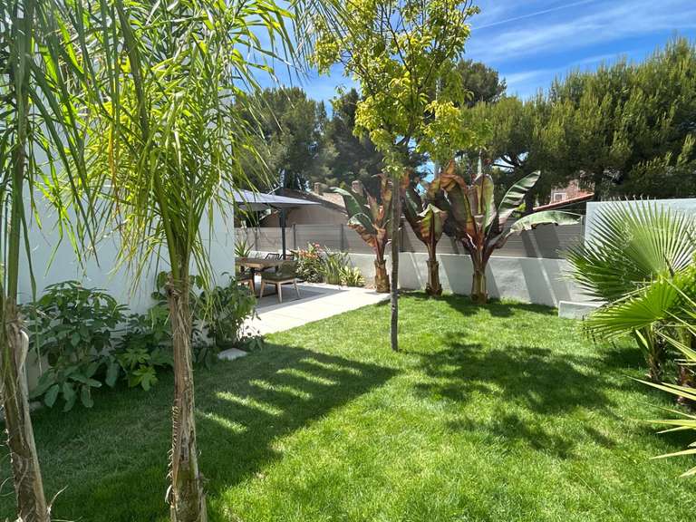Maison Six-Fours-les-Plages - 4 chambres - 160m²