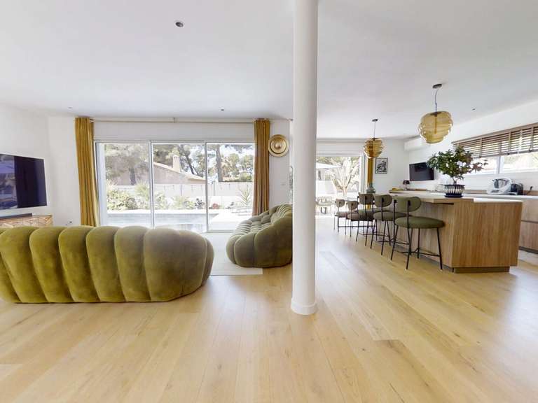 Maison Six-Fours-les-Plages - 4 chambres - 160m²