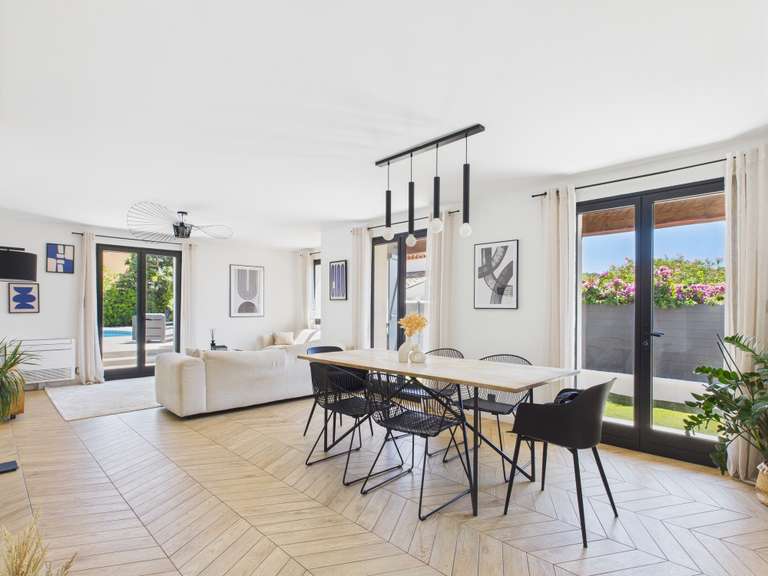 Maison Six-Fours-les-Plages - 4 chambres - 141m²