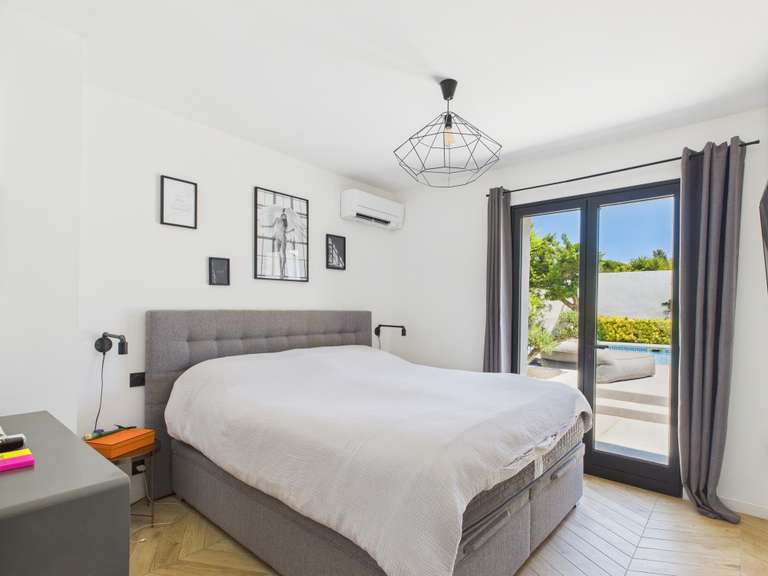 Maison Six-Fours-les-Plages - 4 chambres - 141m²