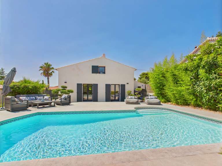 Maison Six-Fours-les-Plages - 4 chambres - 141m²