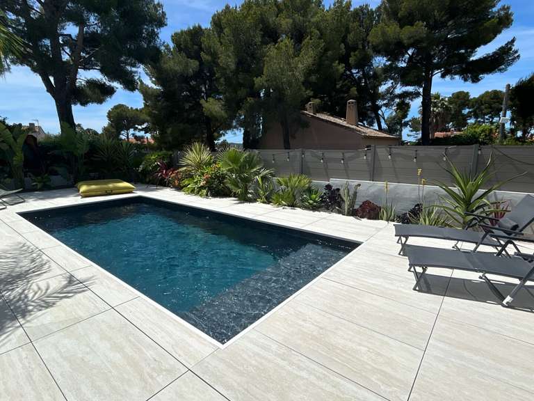Maison Six-Fours-les-Plages - 4 chambres - 160m²