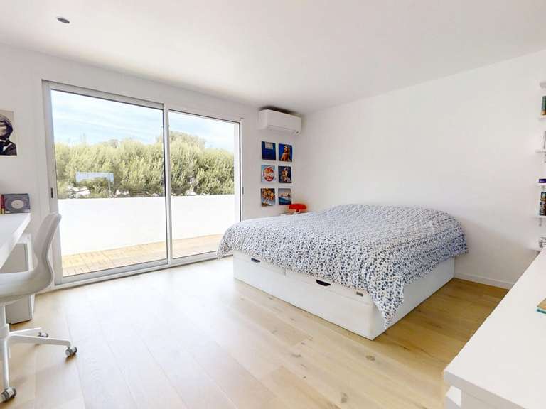 Maison Six-Fours-les-Plages - 4 chambres - 160m²