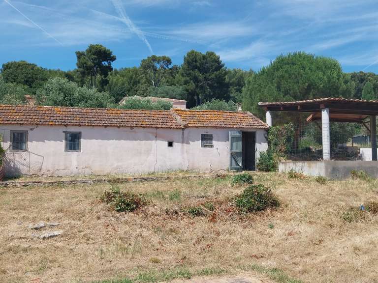 Maison Six-Fours-les-Plages - 2706m²