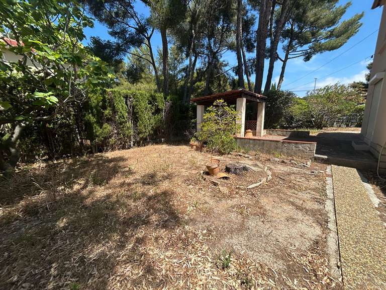 Maison Six-Fours-les-Plages - 4 chambres - 180m²
