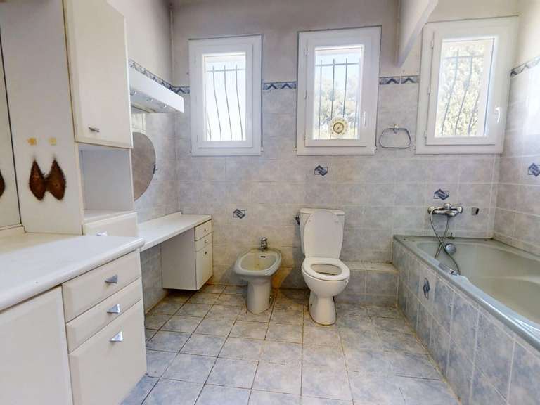 Maison Six-Fours-les-Plages - 4 chambres - 180m²
