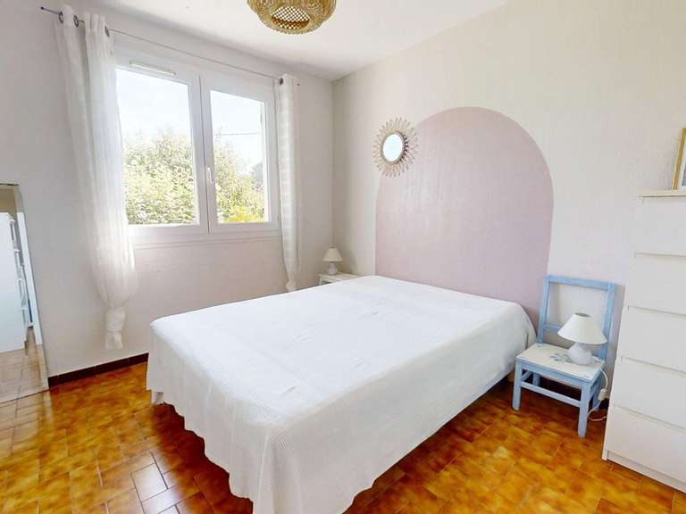 Maison Six-Fours-les-Plages - 4 chambres - 140m²