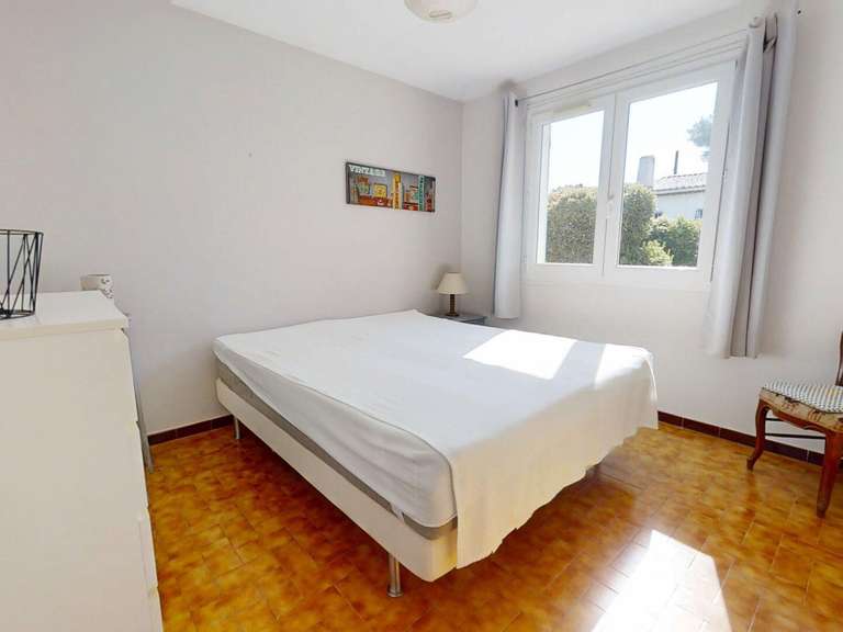 Maison Six-Fours-les-Plages - 4 chambres - 140m²