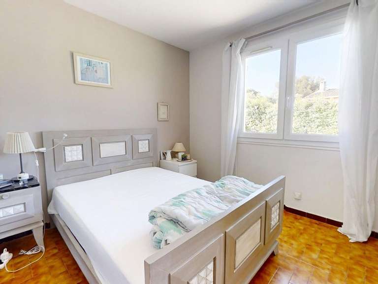 Maison Six-Fours-les-Plages - 4 chambres - 140m²