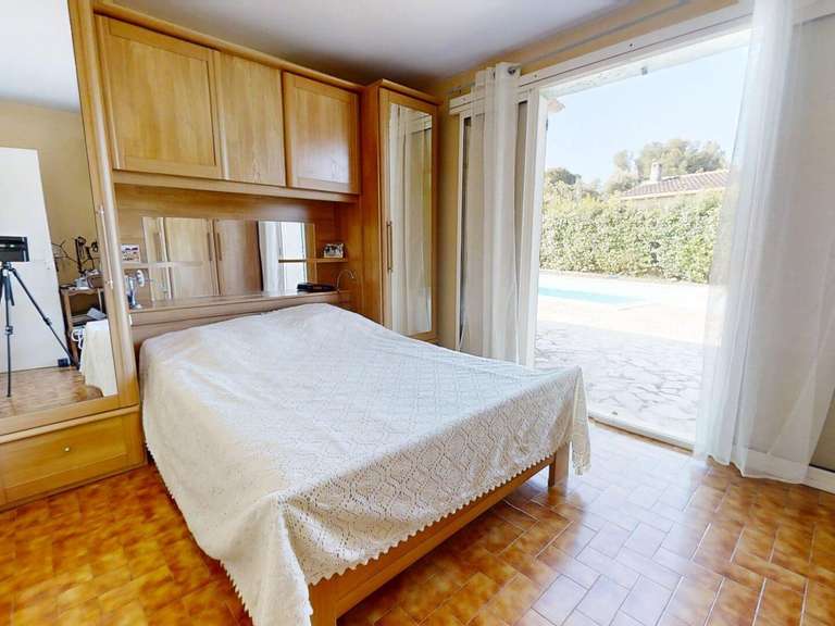 Maison Six-Fours-les-Plages - 4 chambres - 140m²