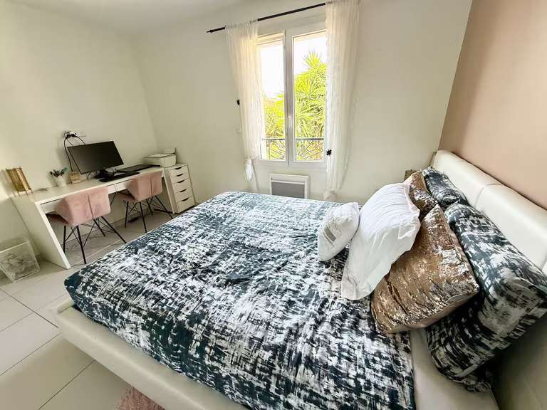 Maison Six-Fours-les-Plages - 3 chambres - 90m²