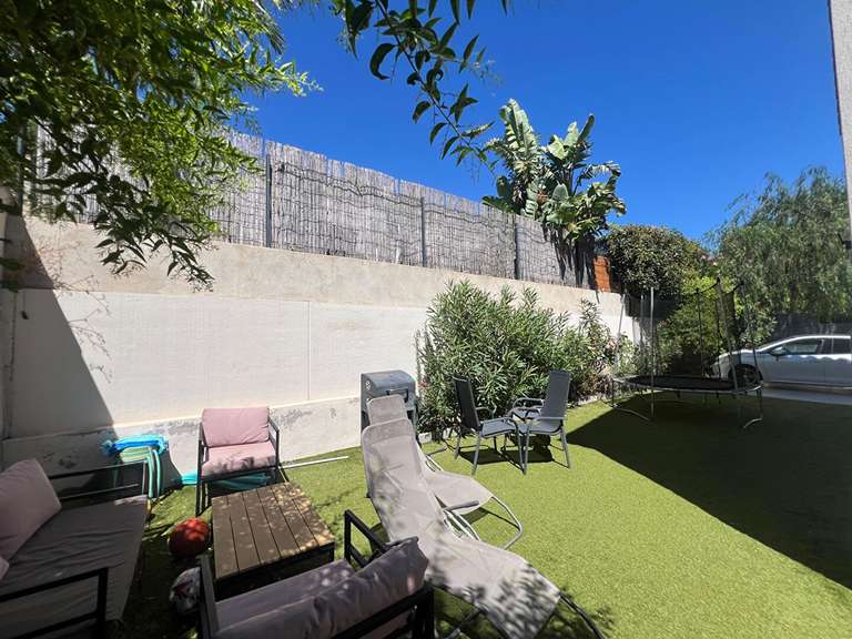 Maison Six-Fours-les-Plages - 3 chambres - 90m²