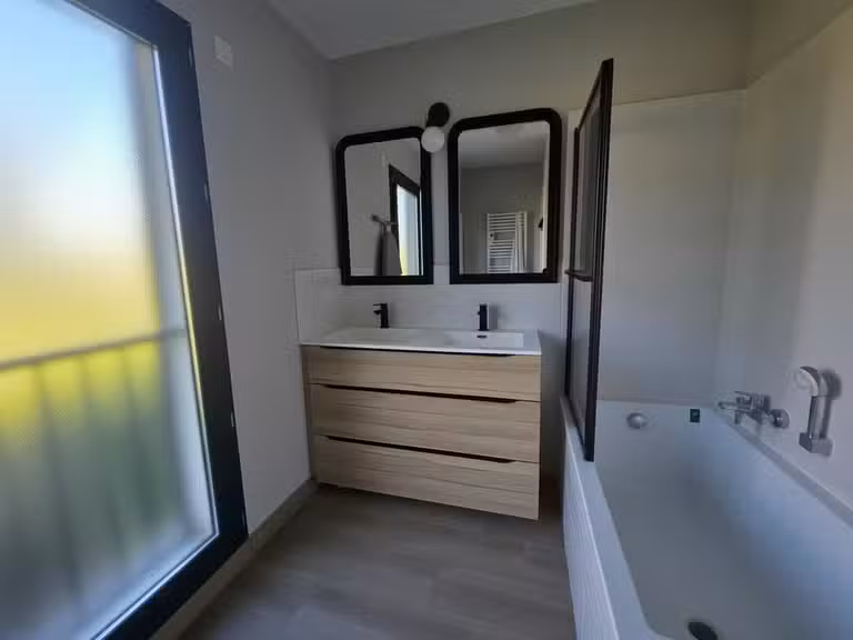 Maison Six-Fours-les-Plages - 3 chambres - 78m²