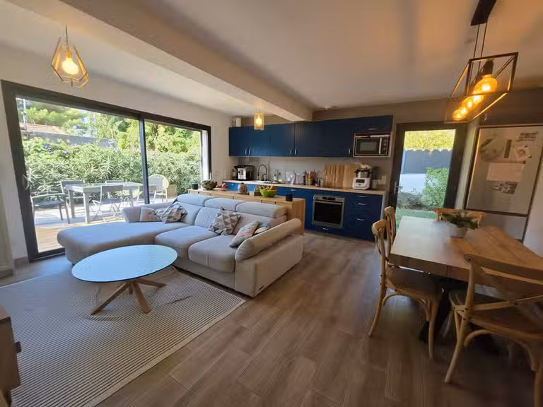 Maison Six-Fours-les-Plages - 3 chambres - 78m²
