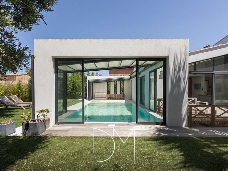 Villa Six-Fours-les-Plages - 4 chambres - 208m²