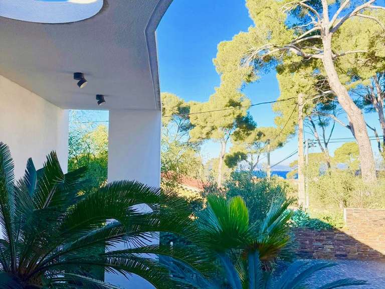 Villa Six-Fours-les-Plages - 4 chambres - 300m²