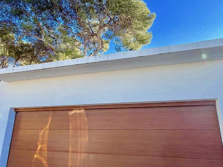 Villa Six-Fours-les-Plages - 4 chambres - 300m²