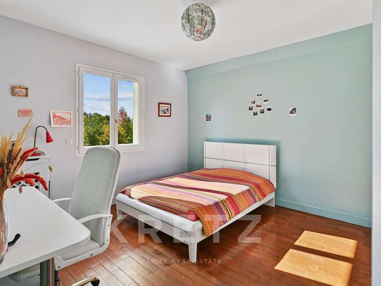 Maison Soisy-sous-Montmorency - 5 chambres - 335m²