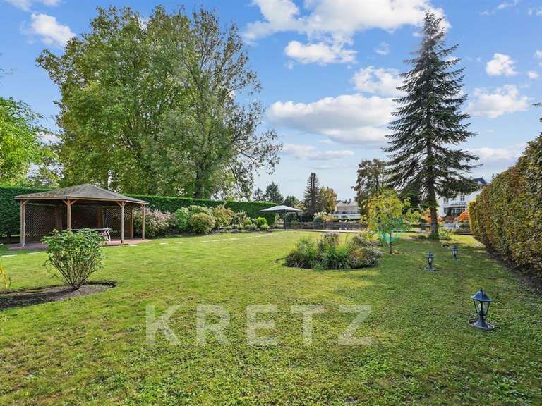 Maison Soisy-sous-Montmorency - 5 chambres - 335m²