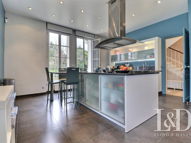 House Soisy-sur-Seine - 9 bedrooms - 360m²