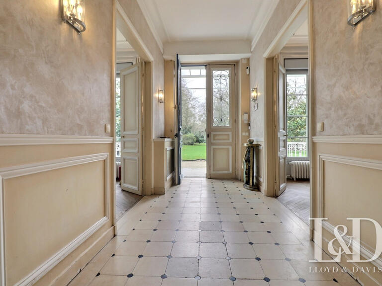 House Soisy-sur-Seine - 9 bedrooms - 360m²