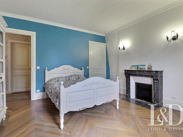 House Soisy-sur-Seine - 9 bedrooms - 360m²