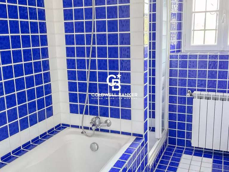 Maison Solliès-Pont - 6 chambres - 430m²