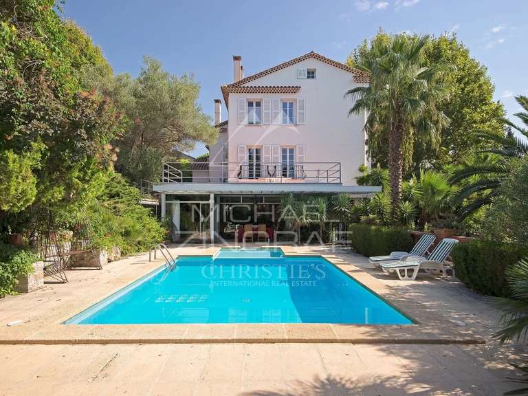 Maison Solliès-Pont - 13 chambres - 720m²