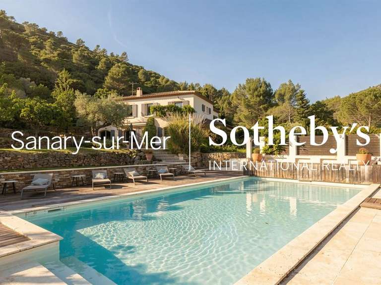 Maison Solliès-Toucas - 3 chambres - 250m²