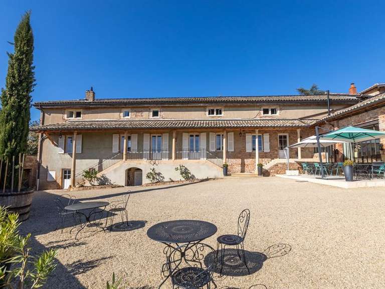 House Solutré-Pouilly - 6 bedrooms - 350m²