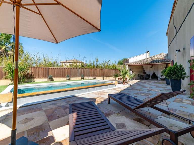 House Sommières - 4 bedrooms - 242m²