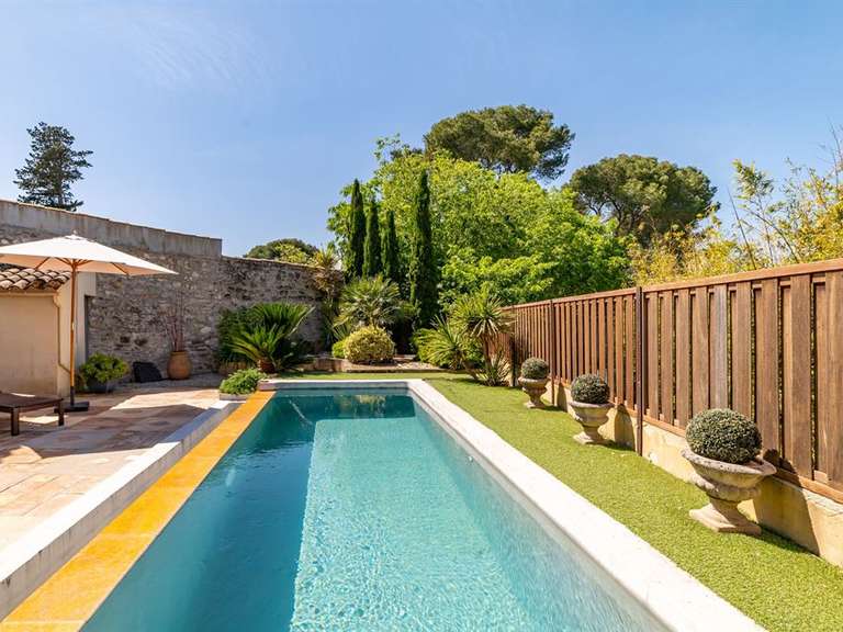 Maison Sommières - 4 chambres - 242m²