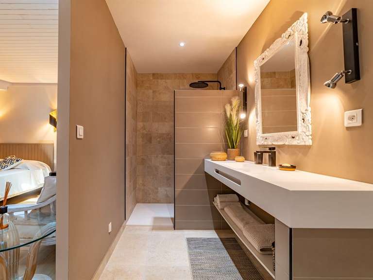 Maison Sommières - 4 chambres - 242m²