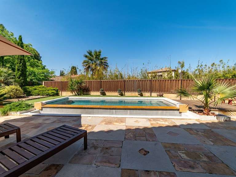 House Sommières - 4 bedrooms - 242m²