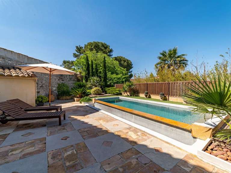 House Sommières - 4 bedrooms - 242m²