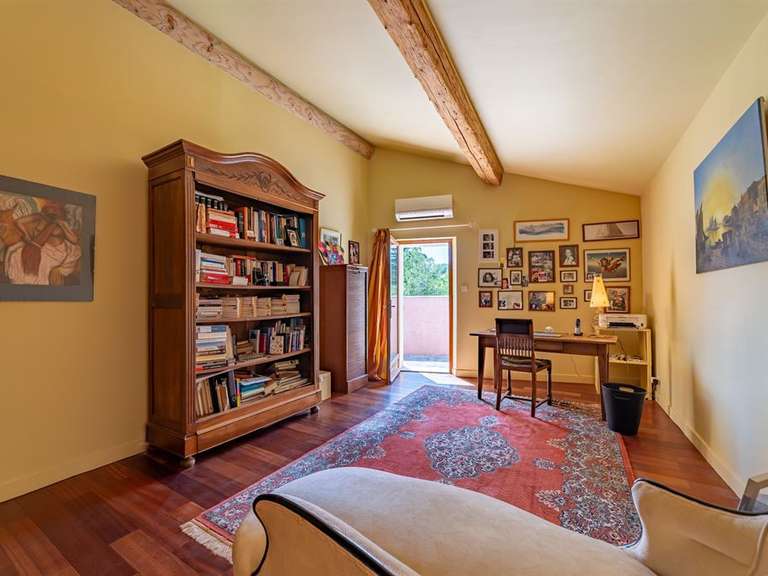 Maison Sommières - 4 chambres - 242m²