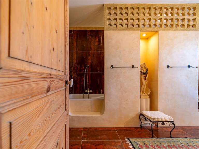 House Sommières - 4 bedrooms - 242m²