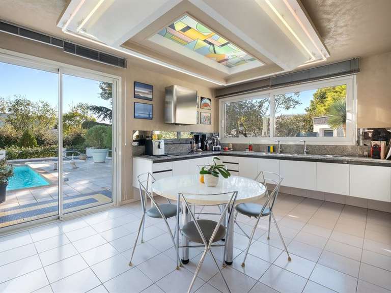 Maison Sommières - 3 chambres - 324m²